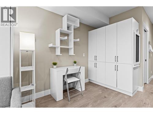 Built in storage - 925 Leon Avenue Unit# 430, Kelowna, BC - Indoor