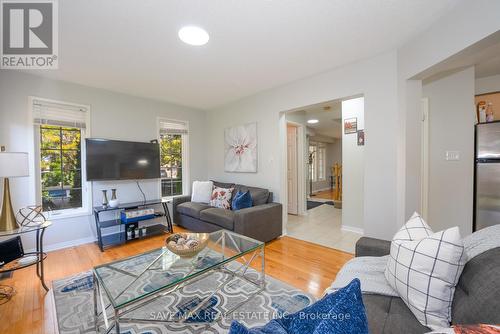 87 Luella Crescent, Brampton, ON - Indoor Photo Showing Living Room