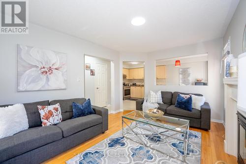 87 Luella Crescent, Brampton, ON - Indoor Photo Showing Living Room