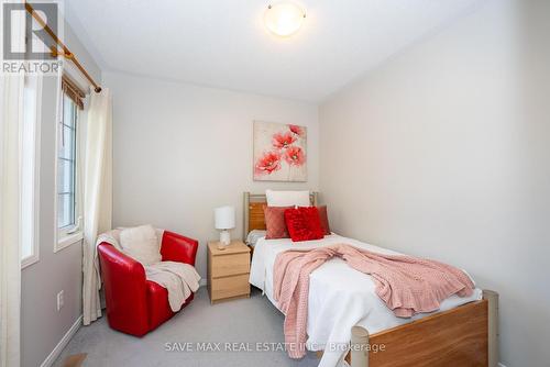 87 Luella Crescent, Brampton, ON - Indoor Photo Showing Bedroom