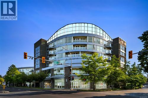 727 2745 Veterans Memorial Pkwy  Langford, BC V9B 0H4