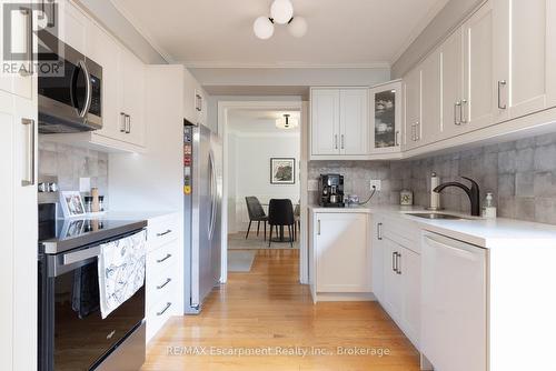 67 - 2199 Burnhamthorpe Road W, Mississauga (Erin Mills), ON - Indoor Photo Showing Kitchen