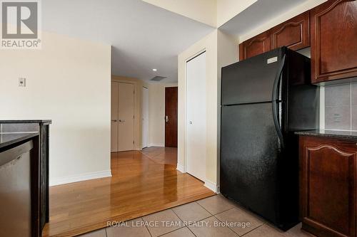804 - 200 Rideau Street, Ottawa, ON - Indoor