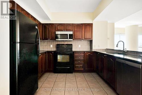 804 - 200 Rideau Street, Ottawa, ON - Indoor Photo Showing Kitchen With Double Sink