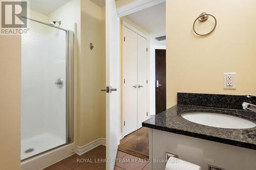 804 - 200 Rideau Street, Ottawa, ON - Indoor Photo Showing Bathroom
