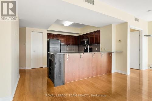 804 - 200 Rideau Street, Ottawa, ON - Indoor Photo Showing Kitchen