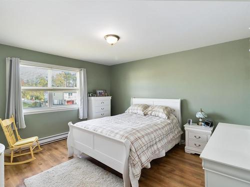 45 Grove Avenue, Beaver Bank, NS 