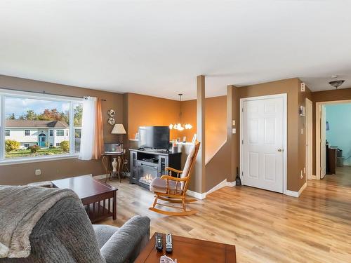 45 Grove Avenue, Beaver Bank, NS 