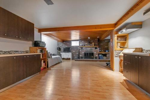 Family room - 50 Av. De Galais, Laval (Laval-Des-Rapides), QC - Indoor