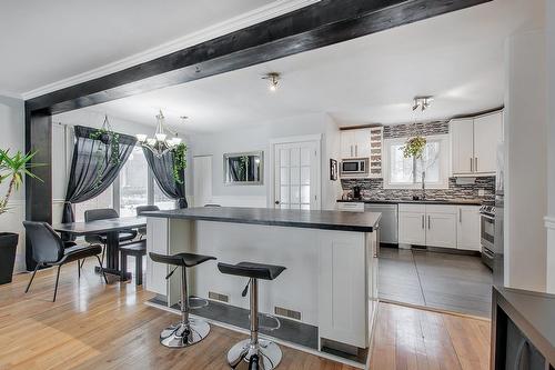 Kitchen - 50 Av. De Galais, Laval (Laval-Des-Rapides), QC - Indoor Photo Showing Kitchen With Upgraded Kitchen