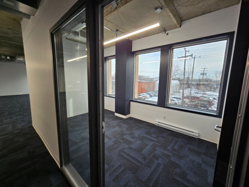Office - 100-35 Rue De Port-Royal E., Montréal (Ahuntsic-Cartierville), QC - Indoor Photo Showing Other Room