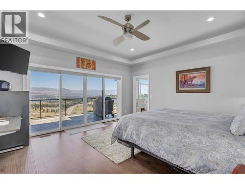 1823 Diamond View Drive, West Kelowna, BC - Indoor Photo Showing Bedroom