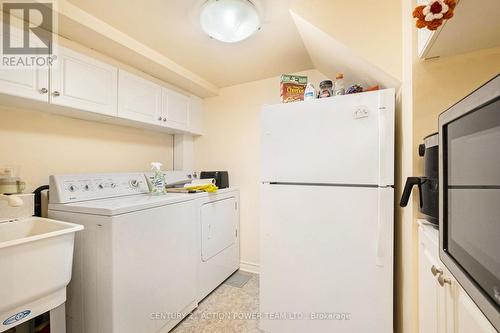 1318 Brookline Avenue, Ottawa, ON - Indoor Photo Showing Laundry Room