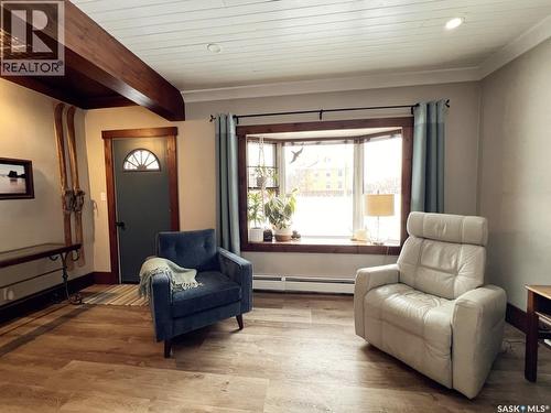 360 4Th Avenue W, Shaunavon, SK - Indoor