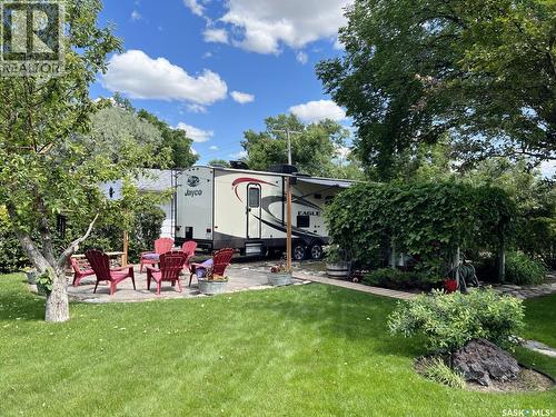 360 4Th Avenue W, Shaunavon, SK - Outdoor