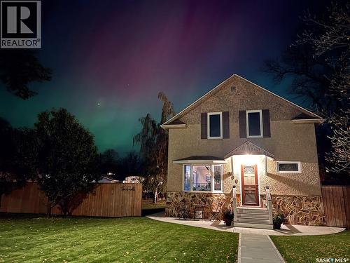 360 4Th Avenue W, Shaunavon, SK - Outdoor