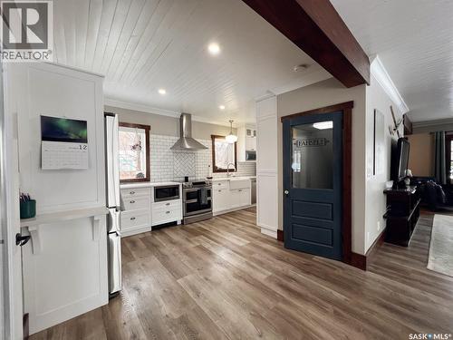 360 4Th Avenue W, Shaunavon, SK - Indoor Photo Showing Kitchen