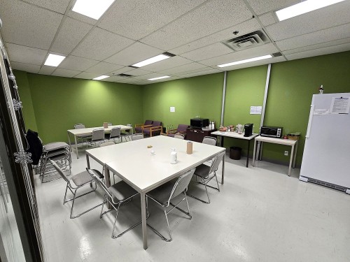 Kitchen - 404-35 Rue De Port-Royal E., Montréal (Ahuntsic-Cartierville), QC - Indoor