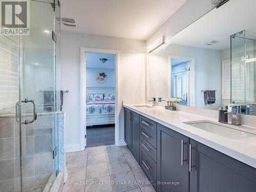 22 Rolling Rock Way, Brampton, ON - Indoor Photo Showing Bathroom