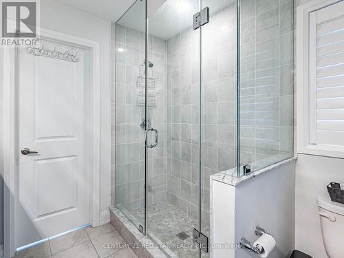 22 Rolling Rock Way, Brampton, ON - Indoor Photo Showing Bathroom