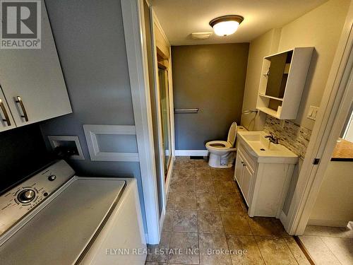 24 Empire Street, Welland, ON - Indoor Photo Showing Laundry Room