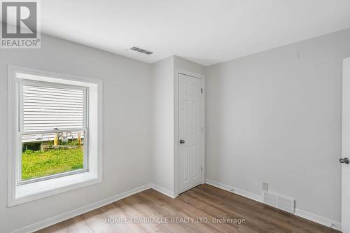 237 St. Julien Street, London East, ON - Indoor Photo Showing Other Room