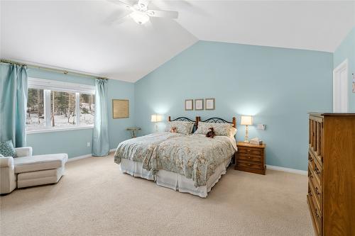 940 Ben Keer Drive, Kimberley, BC - Indoor Photo Showing Bedroom