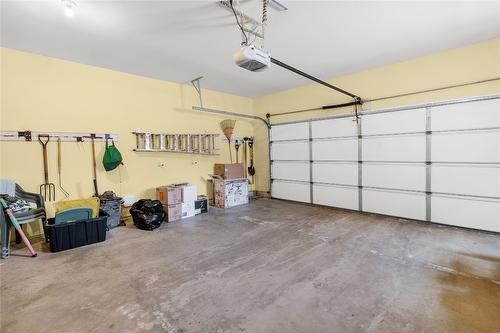 940 Ben Keer Drive, Kimberley, BC - Indoor Photo Showing Garage