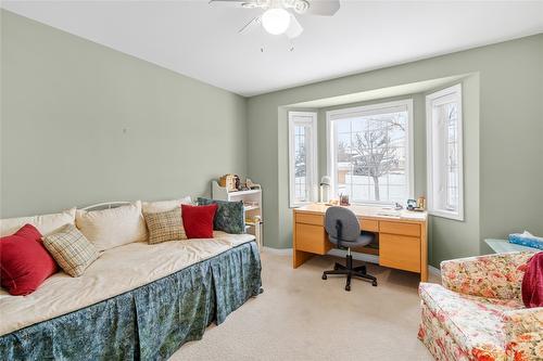 940 Ben Keer Drive, Kimberley, BC - Indoor Photo Showing Bedroom