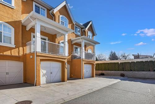 109-456 Mcphee Street, Kelowna, BC - Outdoor With Facade