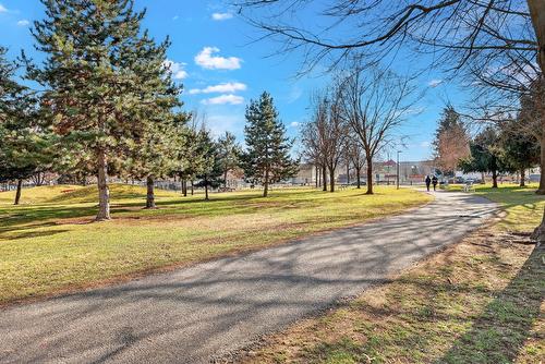 109-456 Mcphee Street, Kelowna, BC - Outdoor