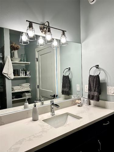 518 Forest Crowne Drive, Kimberley, BC - Indoor Photo Showing Laundry Room