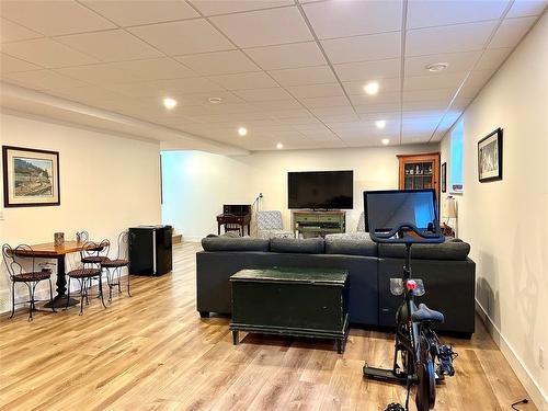 518 Forest Crowne Drive, Kimberley, BC - Indoor Photo Showing Basement