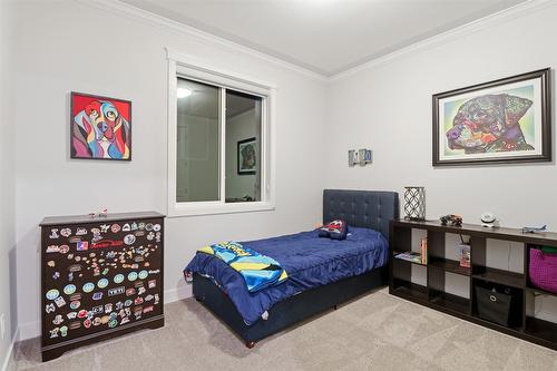 1332 Kinross Place, Kamloops, BC - Indoor Photo Showing Bedroom