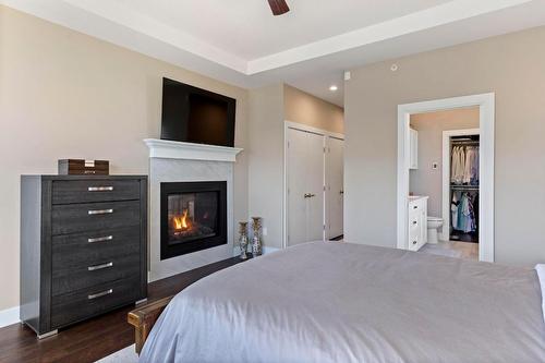 11582 Middleton Road, Lake Country, BC - Indoor Photo Showing Bedroom