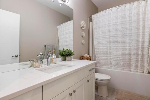 11582 Middleton Road, Lake Country, BC - Indoor Photo Showing Bathroom