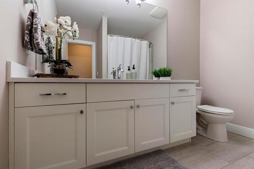 11582 Middleton Road, Lake Country, BC - Indoor Photo Showing Bathroom