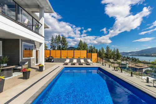 11582 Middleton Road, Lake Country, BC - Outdoor With In Ground Pool With Deck Patio Veranda