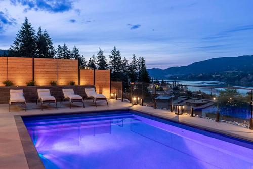 11582 Middleton Road, Lake Country, BC - Outdoor With In Ground Pool With Deck Patio Veranda