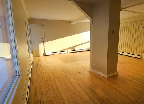 402 Cranbrook Street, Kimberley, BC - Indoor Photo Showing Other Room