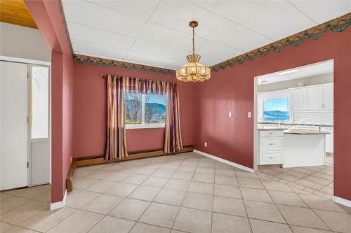 760 Hudson Street, Penticton, BC - Indoor Photo Showing Other Room