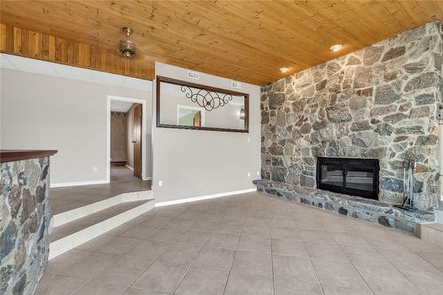 760 Hudson Street, Penticton, BC - Indoor With Fireplace