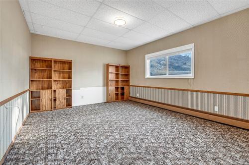 760 Hudson Street, Penticton, BC - Indoor Photo Showing Other Room