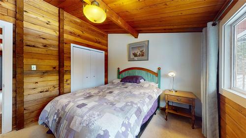 7270 Turner Road, Cranbrook, BC - Indoor Photo Showing Bedroom