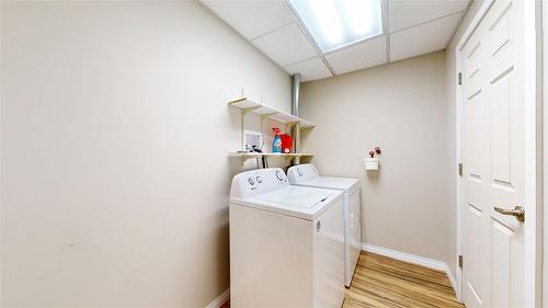 7270 Turner Road, Cranbrook, BC - Indoor Photo Showing Laundry Room