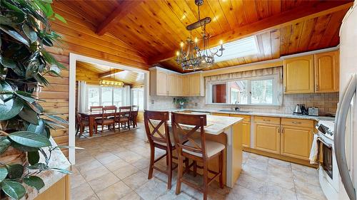 7270 Turner Road, Cranbrook, BC - Indoor