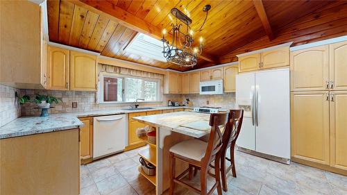7270 Turner Road, Cranbrook, BC - Indoor