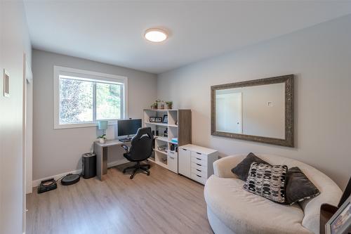 2749 Evergreen Drive, Penticton, BC - Indoor Photo Showing Office