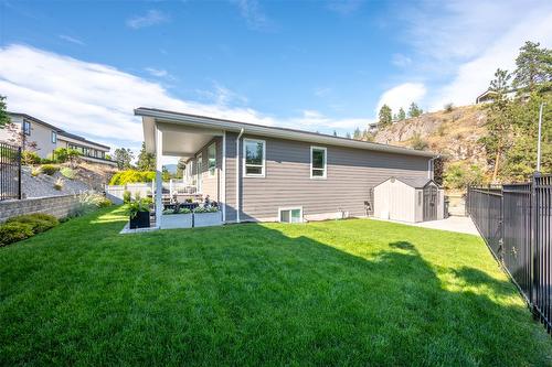 2749 Evergreen Drive, Penticton, BC - Outdoor