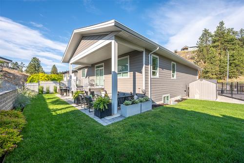 2749 Evergreen Drive, Penticton, BC - Outdoor